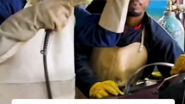 ‍ ወጣት ኢትዮጵያዊያን ወጪ ቆጣቢ የእርሻ መሣሪያ ፈጠሩ - Sputnik አፍሪካ