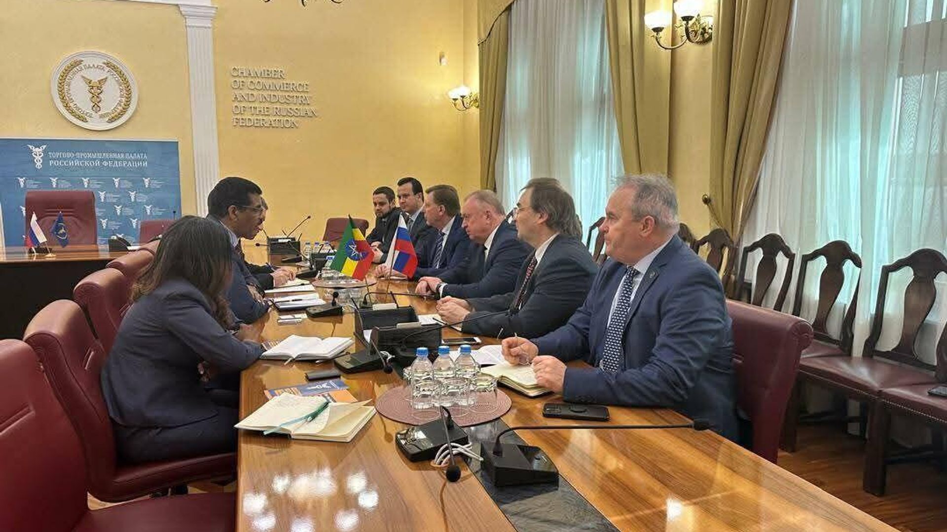 በሞስኮ የኢትዮጵያ አምባሳደር የሩሲያ የንግድ ማሕበረሰብ በኢትዮጵያ ምቹ የኢንቨስትመንት ምህዳር እንዲጠቀም ጋበዙ - Sputnik አፍሪካ, 1920, 04.04.2025