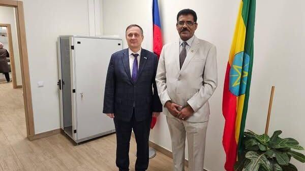 ኢትዮጵያ እና የሩሲያው ፔትሮቨስኪ የሳይንስ እና የሥነ-ጥበብ አካዳሚ በባህል እና በሌሎች ዘርፎች አብረው ለመሥራት ተስማሙ - Sputnik አፍሪካ