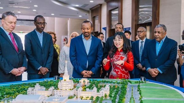 ጠቅላይ ሚኒስትር ዐቢይ አሕመድ በቬትናም መዲና ሃኖይ እየተገነባ የሚገኘውን ትልቅ የዘመነ ከተማ (የስማርት ሲቲ) ፕሮጀክት ጎበኙ - Sputnik አፍሪካ