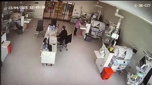 #viral | በቱርክ የመሬት መንቀጥቀጥ ጀግና ነርሶች ህጻናትን ሲያድኑ የሚያሳይ ቪዲዮ - Sputnik አፍሪካ
