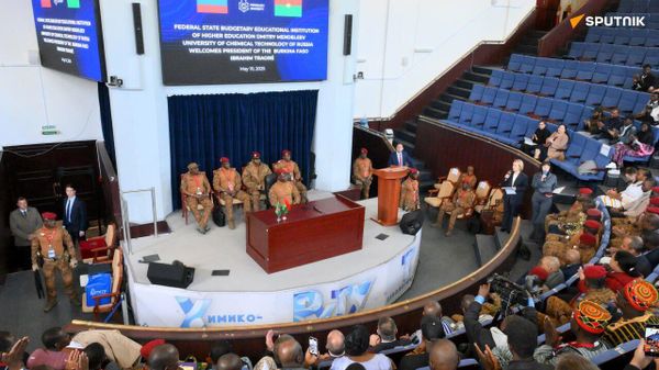 ፕሬዝዳንት ትራኦሬ የሩሲያ ዩኒቨርሲቲ ቅርንጫፎችን ቡርኪናፋሶ ውስጥ መክፈት እንደሚፈልጉ ተናገሩ - Sputnik አፍሪካ