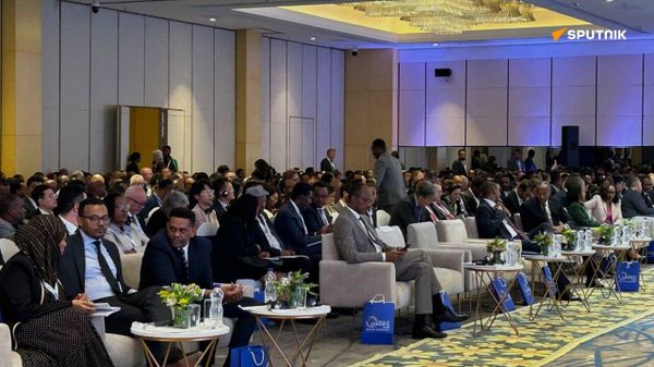 የኢትዮጵያን አነስተኛ እና መካከለኛ ኢንተርፕራይዞች ከዓለም አቀፍ የአቅርቦት ሰንሰለቶች ጋር ማስተሳሰር ለኢንቨስትመንት መሳለጥ ወሳኝ እንደሆነ ፕሬዝዳንት ታዬ አጽቀስላሴ ተናገሩ - Sputnik አፍሪካ