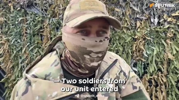 የጠላትን ጦር ሠፈር ከተቆጣጠሩ በኋላ የ37 ቀናት ከበባን የተቋቋሙት ሁለት የሩሲያ ፓራሹት ዘላይ ወታደሮች - Sputnik አፍሪካ
