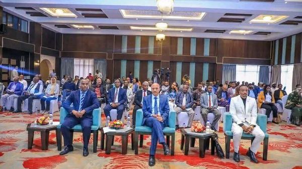 የኢትዮጵያ የፖለቲካ ፓርቲዎች በቢሾፍቱ ታሪካዊ የሰላም ቃል ኪዳን ተፈራረሙ - Sputnik አፍሪካ