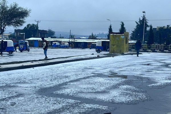 #viral| በአማራ ክልል ሰሜን ሸዋ ዞን መሃል ከተማ ዛሬ ሐምሌ 25 በረዶ የቀላቀለ ከባድ ዝናብ ጥሏል - Sputnik አፍሪካ