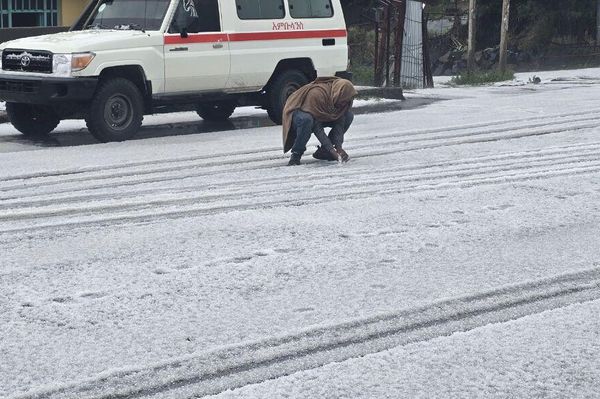 #viral| በአማራ ክልል ሰሜን ሸዋ ዞን መሃል ከተማ ዛሬ ሐምሌ 25 በረዶ የቀላቀለ ከባድ ዝናብ ጥሏል - Sputnik አፍሪካ