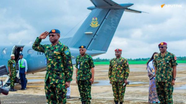 የናይጄሪያ ጦር ኃይሎች በካሜሩን አዋሳኝ ድንበር ከ35 በላይ አሸባሪዎች መግደሉን አስታወቀ - Sputnik አፍሪካ