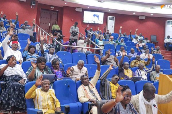 የቡርኪና ፋሶ ፓርላማ አዲስ የቤተሰብ ሕግ አፀደቀ - Sputnik አፍሪካ