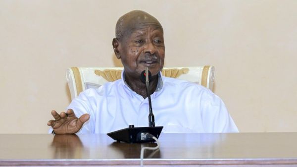 ኡጋንዳ አዲስ የእሳት አደጋ መከላከያ ተሽከርካሪ ይፋ አደረገች - Sputnik አፍሪካ