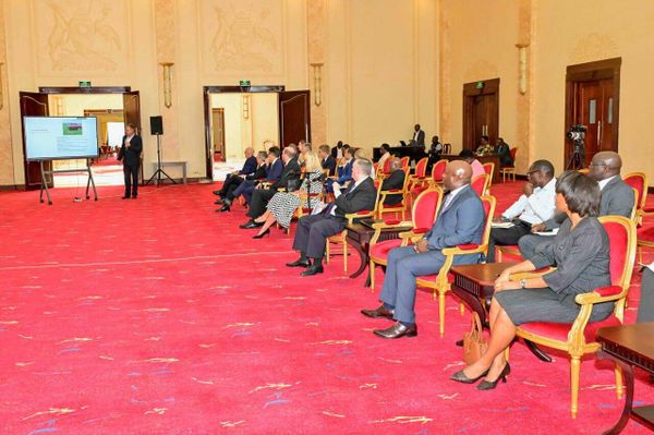 ኡጋንዳ አዲስ የእሳት አደጋ መከላከያ ተሽከርካሪ ይፋ አደረገች - Sputnik አፍሪካ