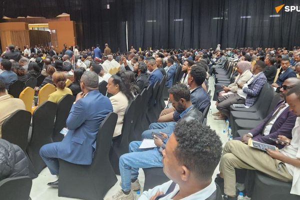 የጠቅላይ ሚኒስትር ዐቢይ አሕመድ አዲሱ ‘የመደመር መንግሥት’ መጽሐፍ እየተመረቀ ነው - Sputnik አፍሪካ