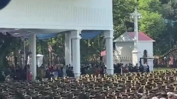 #viral | ኢንዶኔዥያውያን የፀጥታ ኃይሎች በራሳቸው ቀለም አስደማሚ ትራኢት አሳይተዋል - Sputnik አፍሪካ