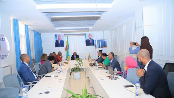የዛምቢያ ልዑካን በኢትዮጵያ ዲጅታል ትራንስፎርሜሽን አፈጻጸም ላይ ልምድ ለመቅሰም ያለመ ምክክር አደረጉ - Sputnik አፍሪካ