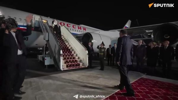 ፕሬዝዳንት ፑቲን ለሦስት ቀናት ይፋዊ ጉብኝት ታጂኪስታን ገቡ - Sputnik አፍሪካ