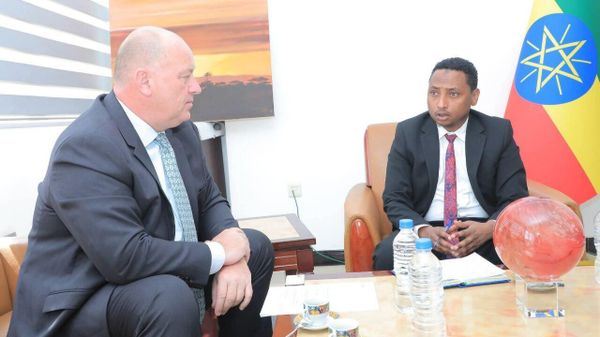 በአዲስ አበባ የኤሌክትሪክ ተሽከርካሪ ፋብሪካ ለመገንባት ከአውሮፓ ኩባንያ ጋር ስምምነት ተደረሠ - Sputnik አፍሪካ