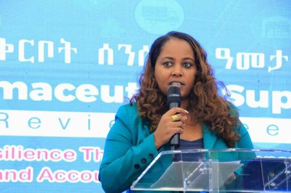 በ2017 የበጀት ዓመት ከ68 ቢሊዮን ብር በላይ የሚገመት መሠረታዊ መድኃኒትና የሕክምና ግብዓት ተሰራጭቷል ተባለ - Sputnik አፍሪካ