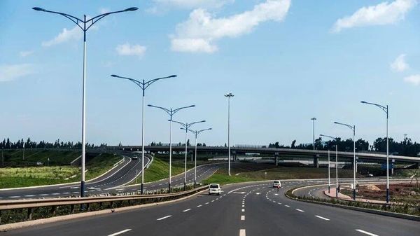 የባቱ-አርሲ ነገሌ የፍጥነት መንገድ በሚያዝያ ወር አገልገሎት እንደሚጀምር ተገለፀ - Sputnik አፍሪካ