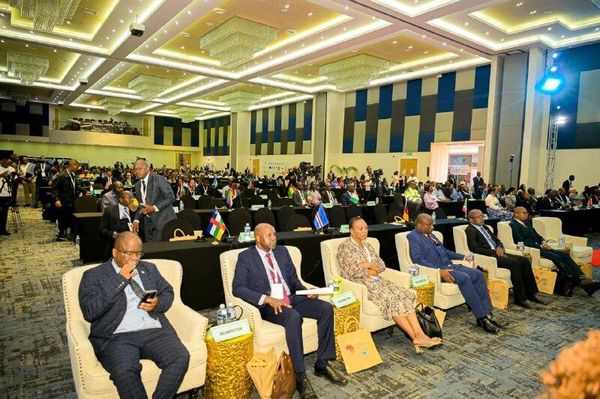 የአፍሪካ መሪዎች የአህጉሪቱን የተፈጥሮ ሃብት ወደ ዘላቂ ብልጽግና ሊቀይሩ ይገባል - የቦትስዋና ፕሬዝዳንት - Sputnik አፍሪካ