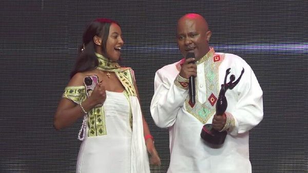 በኢትዮጵያ መከላከያ ሠራዊት ላይ ያተኮረው ስለ እናት ምድር ፊልም በዕይታ ጥበባት ውጤቶች ዘርፍ ሽልማት አሸነፈ - Sputnik አፍሪካ