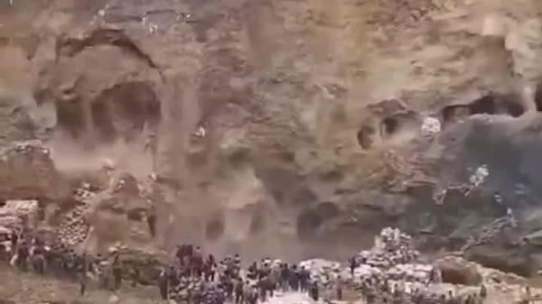 በኮንጎ ዲሞክራቲክ ሪፐብሊክ የመዳብ ማዕድን ማውጫ አካባቢ ድልድይ ተደርምሶ ቢያንስ 32 ሰዎች ሞቱ - Sputnik አፍሪካ