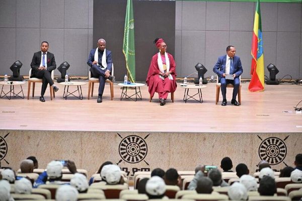 ኢትዮጵያ በቀጣናዊ የመንገድ ደህንነት ትራንስፎርሜሽን ጥረቶች ግንባር ቀደም ነች - የትራንስፖርት እና ሎጅስቲክስ ሚኒስትር - Sputnik አፍሪካ