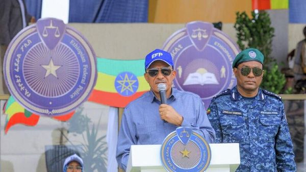 የኢትዮጵያ ፌደራል ፖሊስ በኢትዮጵያ ፖሊስ ታሪክ የመጀመሪያ የሆነውን ልዩ ኮማንዶ አስመረቀ - Sputnik አፍሪካ