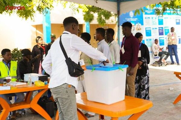 ሶማሊያ ከ50 ዓመታት በኋላ ለመጀመሪያ ጊዜ በሞቃዲሾ የቀጥታ ምርጫ እያካሄደች ነው - Sputnik አፍሪካ
