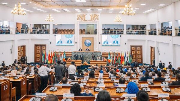 ጠቅላይ ሚኒስትር ዐቢይ አሕመድ ኢትዮጵያ በቅርቡ የጋዝ ምርት ለገበያ እንደምታቀርብ በሕዝብ ተወካዮች ምክር ቤት አረጋገጡ - Sputnik አፍሪካ