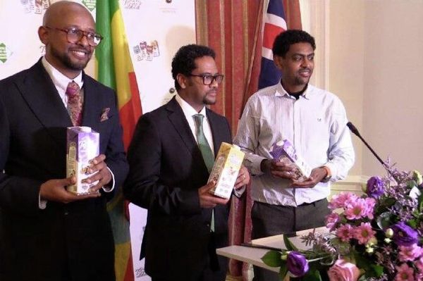 በለንደን የኢትዮጵያ ኤምባሲ በጤፍ የተዘጋጀ አማራጭ የወተት ምርት ለዓለም ገበያ አስተዋወቀ - Sputnik አፍሪካ