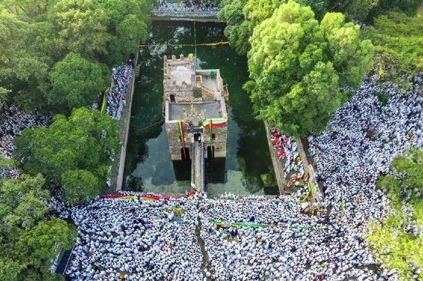 በአማራ ክልል የመጣውን አንፃራዊ ሰላም ተከትሎ ከተነቃቃው የቱሪዝም ዘርፍ ከ7 - Sputnik አፍሪካ