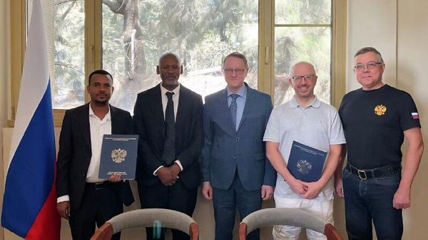 የኢትዮጵያ እና ሩሲያ ኩባንያዎች በኢትዮጵያ ፈጣን የሕክምና ምርመራ መሣሪያዎችን ለማምረት ስምምነት ተፈራረሙ - Sputnik አፍሪካ