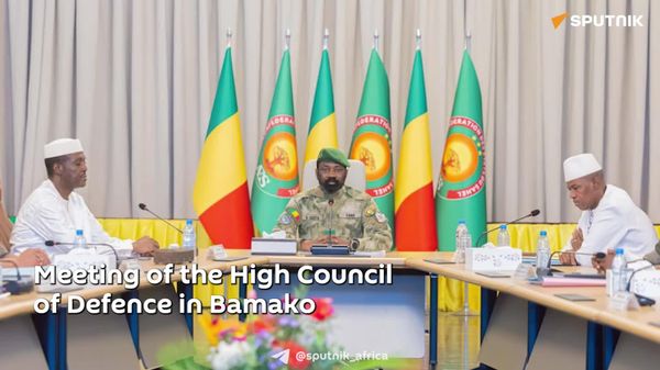 የማሊ ፕሬዚዳንት አሲሚ ጎይታ አዲሱን የማሊ የመከላከያ ስትራቴጂ ይፋ አደረጉ - Sputnik አፍሪካ