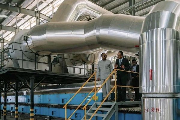 ኢትዮጵያ ከውጭ የሚገቡ ምርቶችን በሀገር ውስጥ ለመተካት የምታደርገው ጥረት አካል የሆነ የሴራሚክ ፋብሪካ ሥራ አስጀመረች - Sputnik አፍሪካ