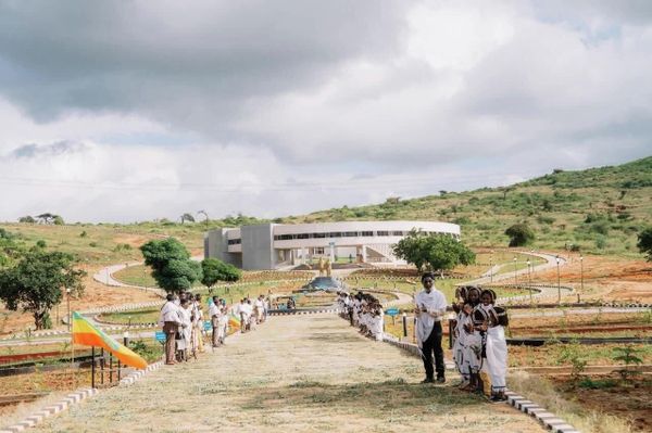 ጠቅላይ ሚኒስትር ዐቢይ አሕመድ፣ በያቤሎ ከተማ በ57 - Sputnik አፍሪካ