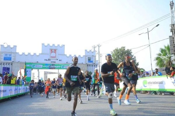 በ6 ከተሞች ሲካሄድ የቆየው የልወቅሽ ኢትዮጵያ ክላሲክ የሩጫ ውድድር ዛሬ በሐረር ከተማ ፍጻሜውን አገኘ - Sputnik አፍሪካ