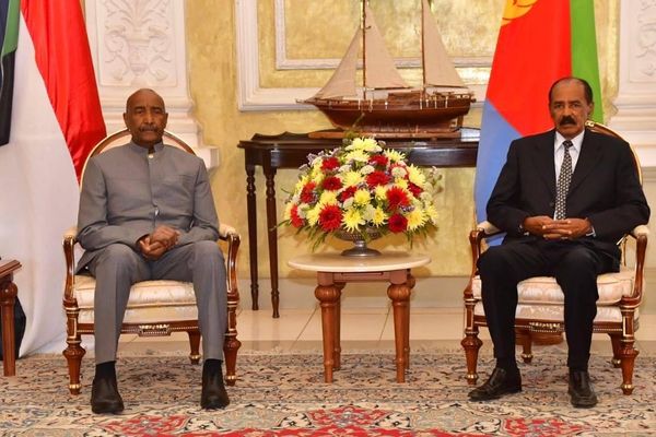 የሱዳኑ አል-ቡርሃን የሁለትዮሽ ግንኙነትን ለማጠናከር ኤርትራን ጎበኙ፤ ከፕሬዚዳንት ኢሳያስ አፈወርቂ ጋርም ተወያዩ - Sputnik አፍሪካ