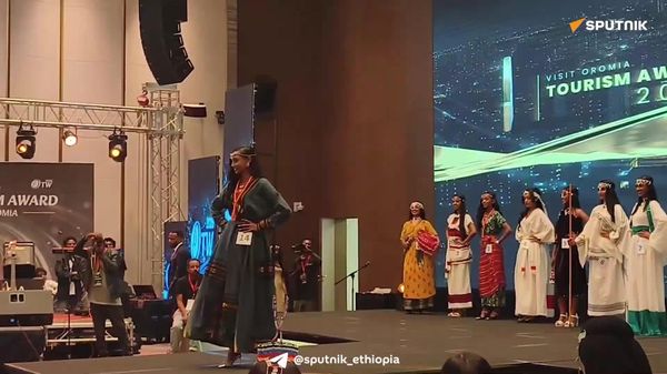 የኦሮሚያ የቱሪዝም ሳምንት አዲሷ “ሚስ ቱሪዝም ኦሮሚያ” ዘውድ በጫነችበት ሁነት ፍጻሜውን አገኘ - Sputnik አፍሪካ
