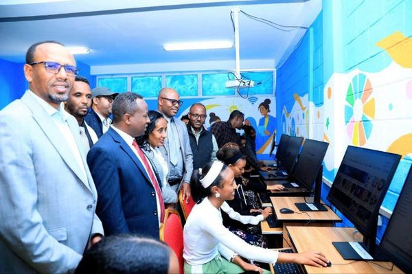 ሴቶችን በዲጂታል ፈጠራ የሚያበቃ የአፍሪካ ሴቶች የኮዲንግ ኢኒሼቲቭ ማዕከል በደብረ ብርሃን ዩኒቨርሲቲ ተመረቀ - Sputnik አፍሪካ